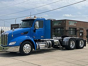 2018 Peterbilt 579 - Daycab