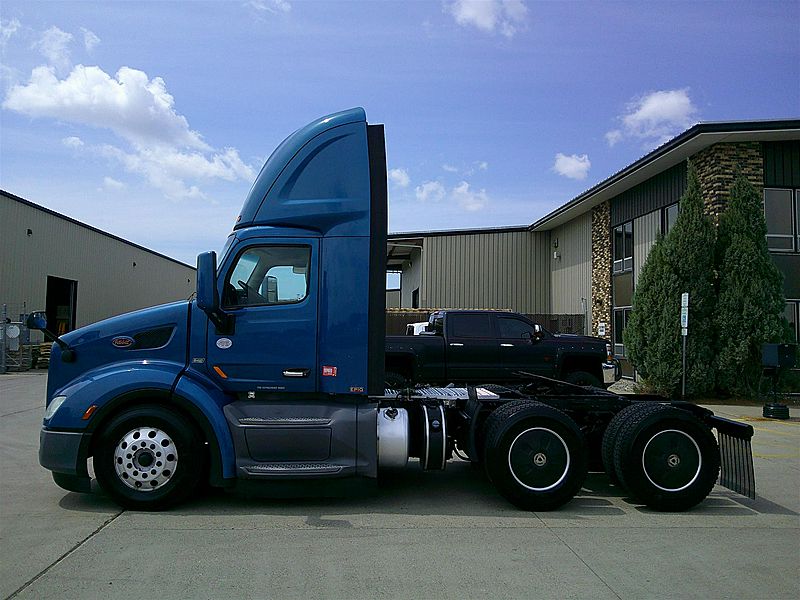 2019 Peterbilt 579