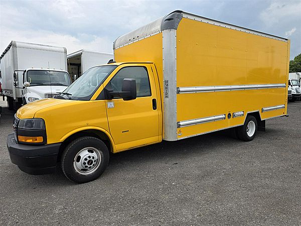 2021 GMC Savanna G3500 - Cube Van