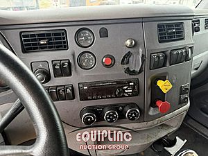 2017 Peterbilt 579