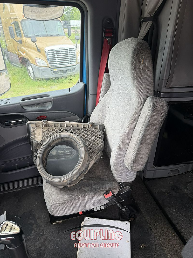 2017 Peterbilt 579