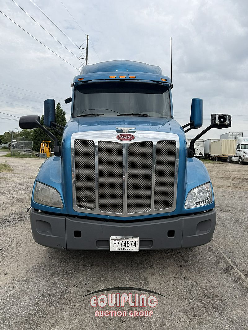 2017 Peterbilt 579
