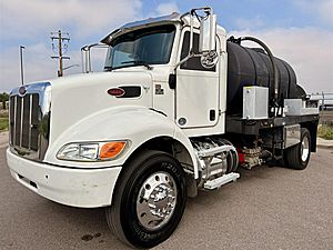 2018 Peterbilt 337