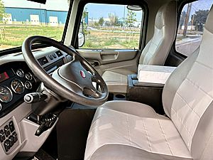 2018 Peterbilt 337