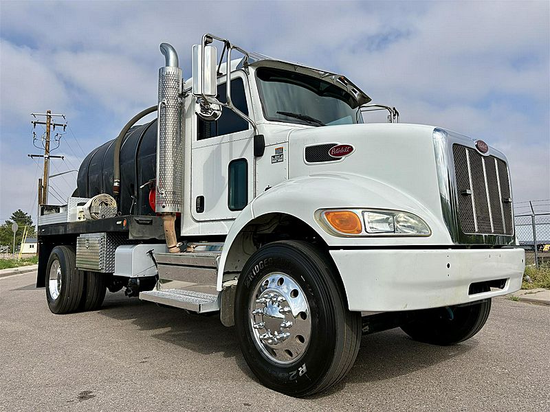 2018 Peterbilt 337