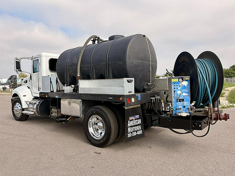 2018 Peterbilt 337