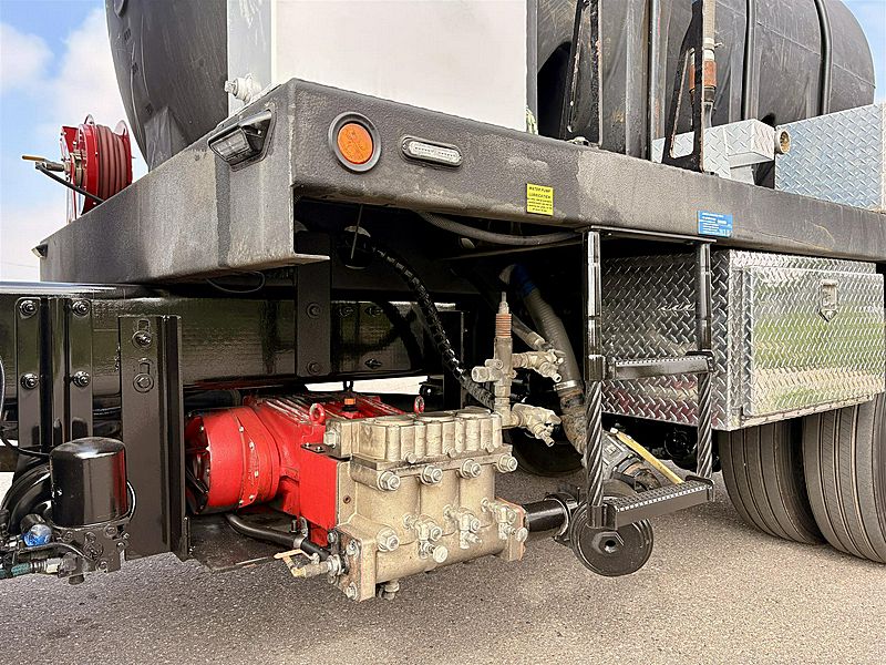 2018 Peterbilt 337