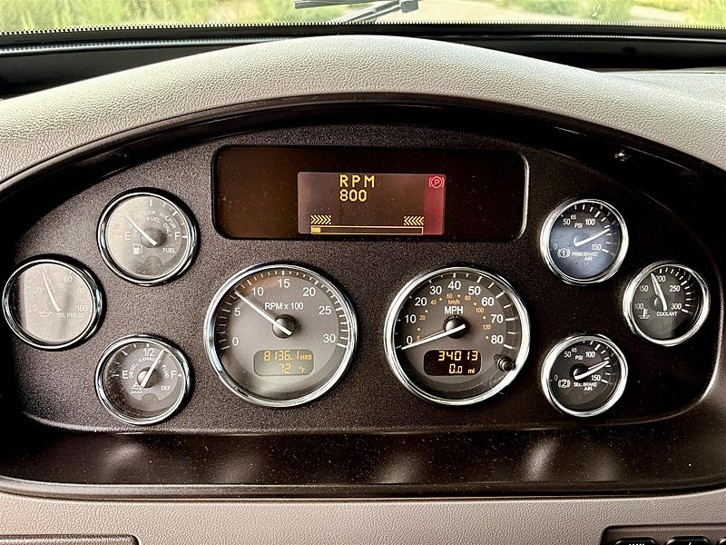 2018 Peterbilt 337