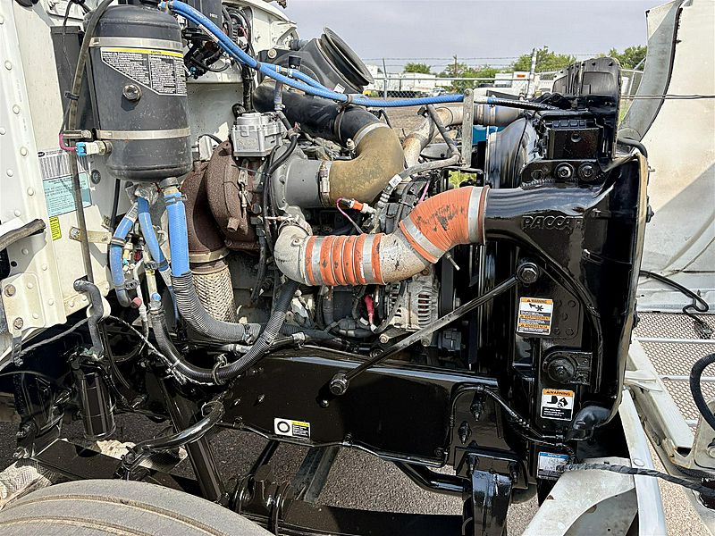 2018 Peterbilt 337
