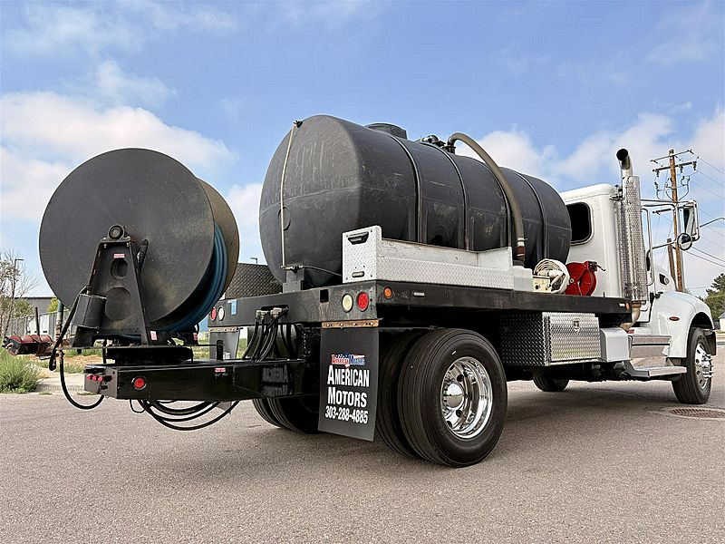 2018 Peterbilt 337