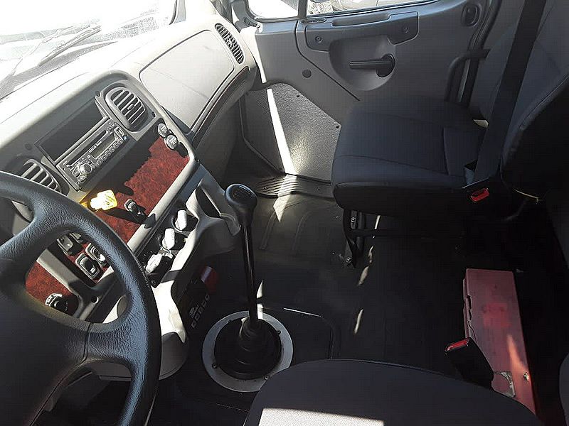 2016 Freightliner M2 106