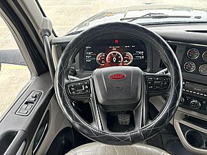 2023 Peterbilt 567