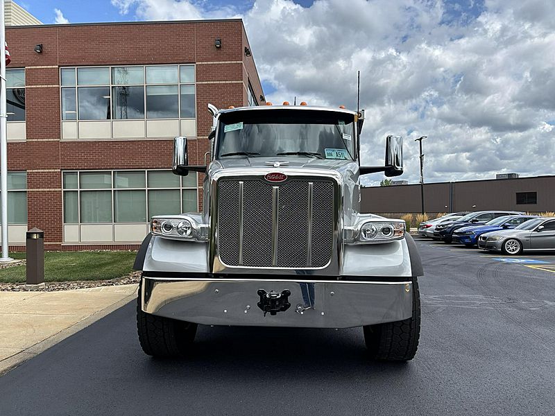 2026 Peterbilt 567