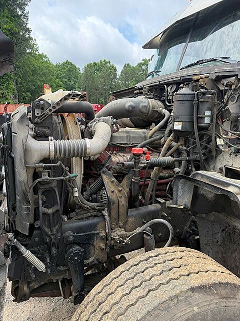 2018 Mack GU713