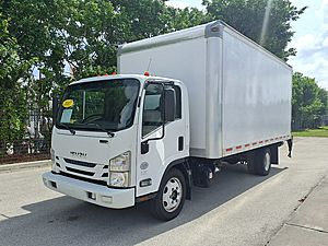 2017 Isuzu NRR