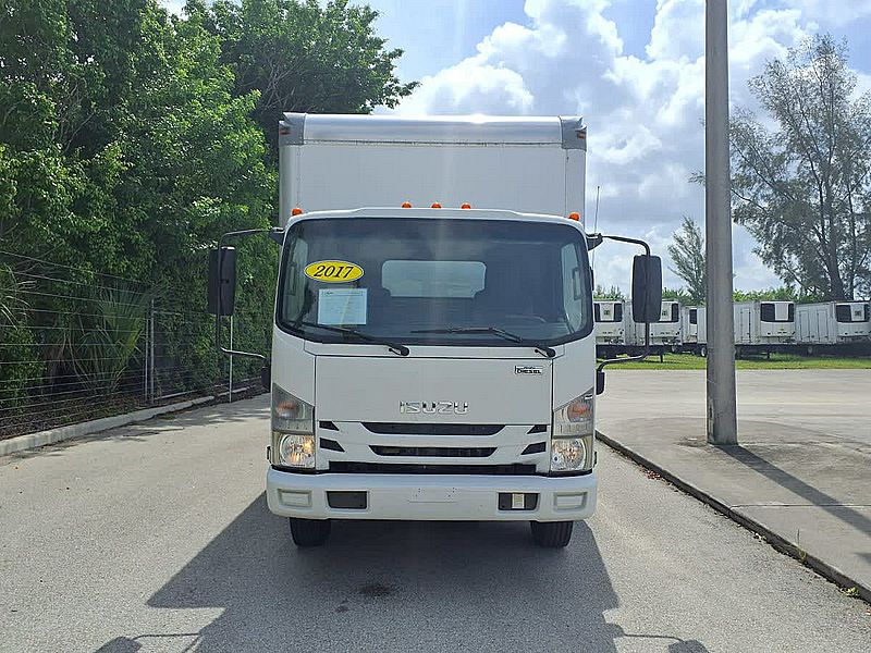 2017 Isuzu NRR