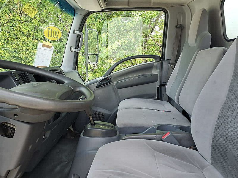 2017 Isuzu NRR