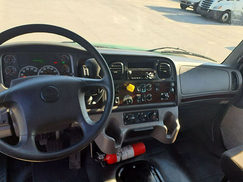 2020 Freightliner M2 106