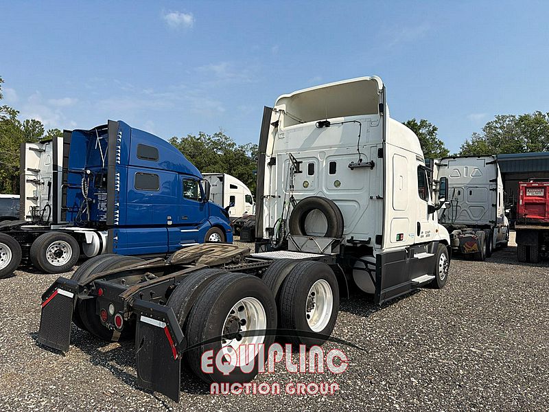 2014 Freightliner Cascadia 125