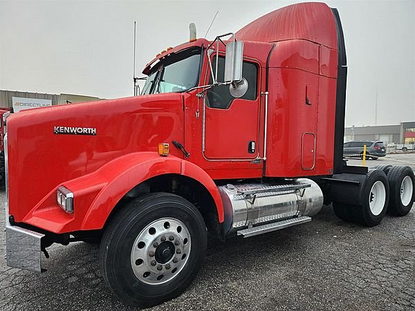 2013 Kenworth T800 - Sleeper Truck