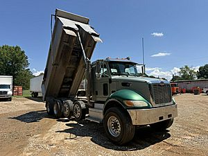 2017 Peterbilt 348 - Dump Truck