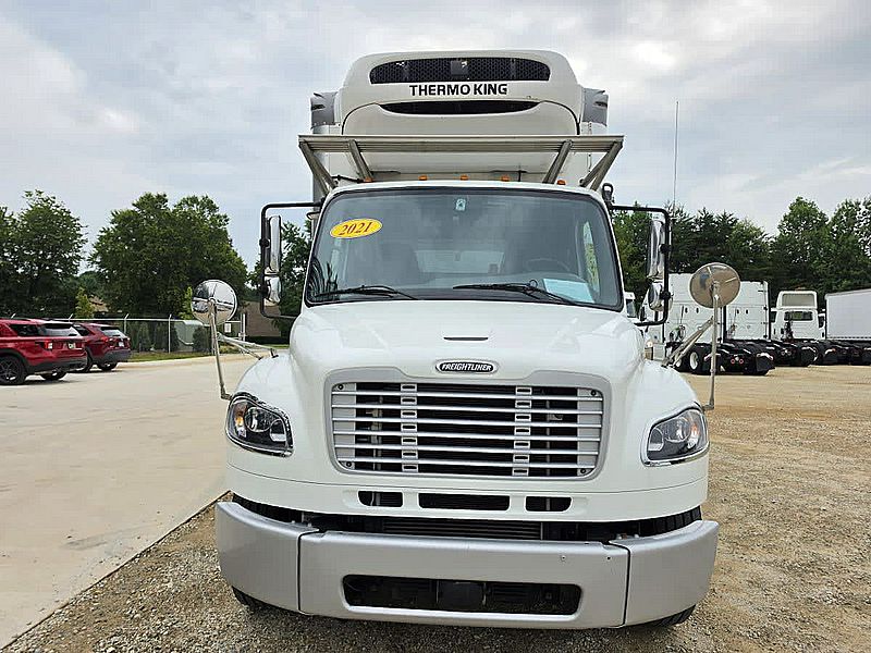 2021 Freightliner M2 106