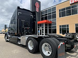 2015 Kenworth T680 - Sleeper Truck