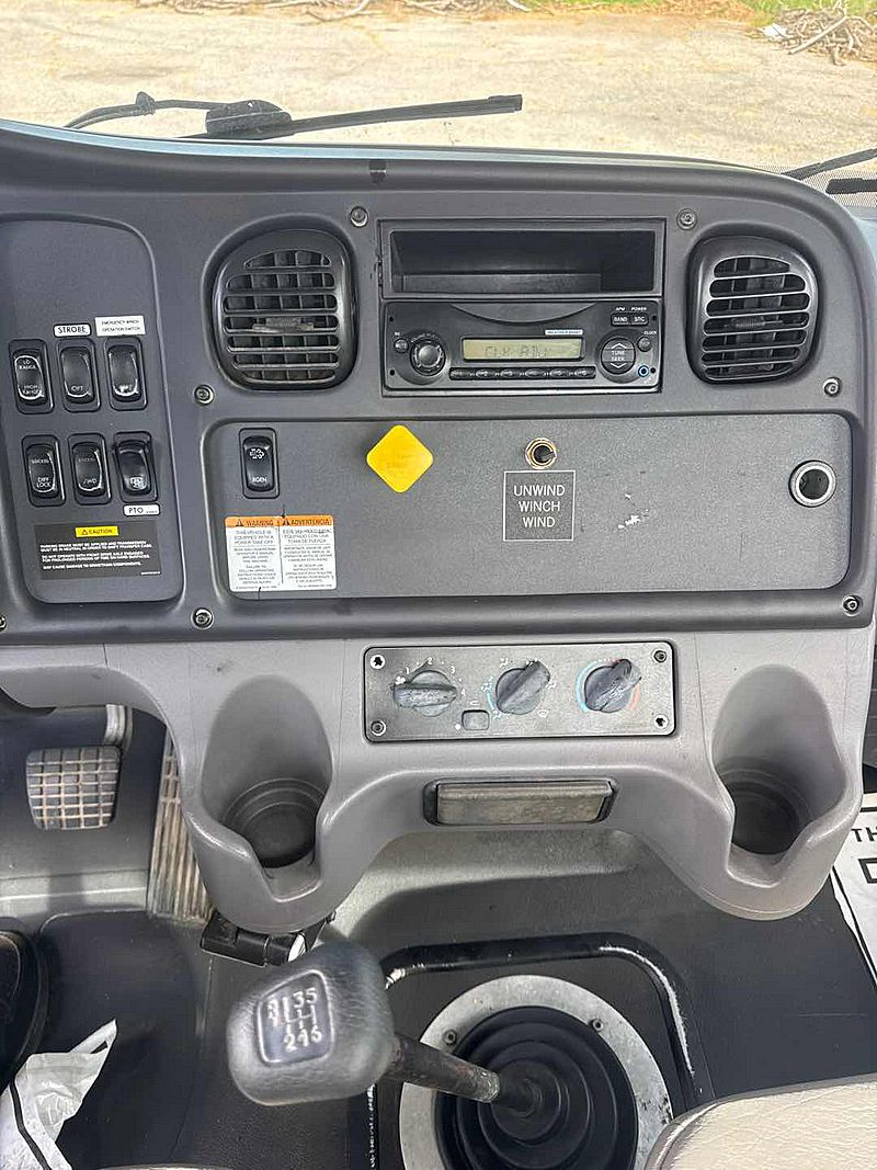 2015 Freightliner M2