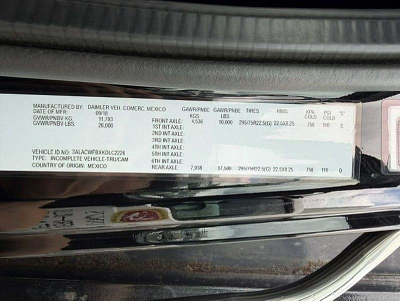2019 Freightliner M2 106