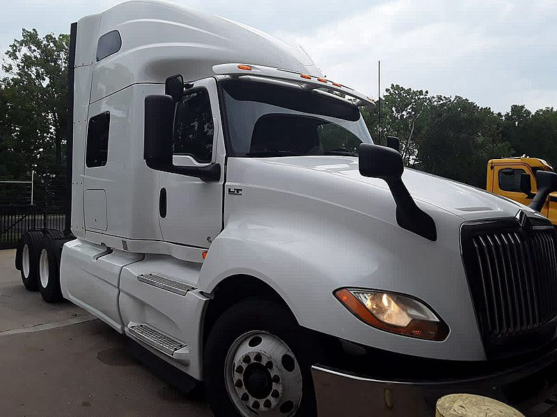 2020 International LT625