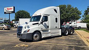2023 Freightliner Cascadia - Sleeper Truck