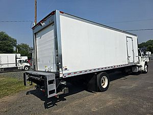 2019 Freightliner M2 106