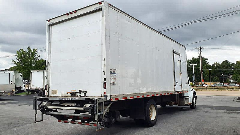 2019 Freightliner M2 106