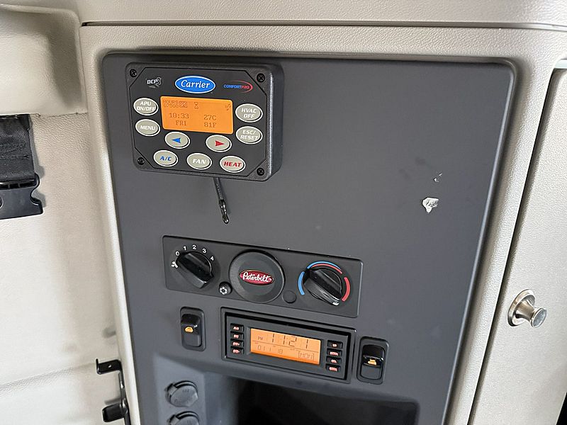 2022 Peterbilt 579