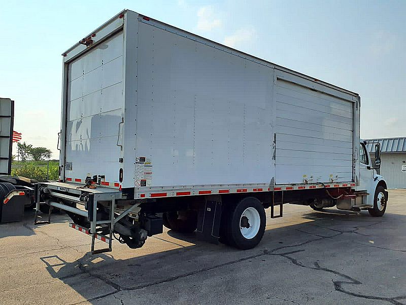 2019 Freightliner M2 106