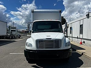 2018 Freightliner M2 106 - Box Van