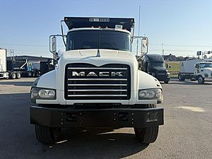 2016 Mack Granite - Dump Truck