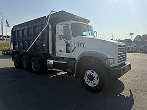 2016 Mack Granite - Dump Truck