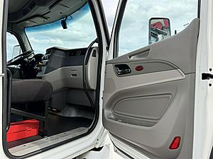 2021 Peterbilt 579