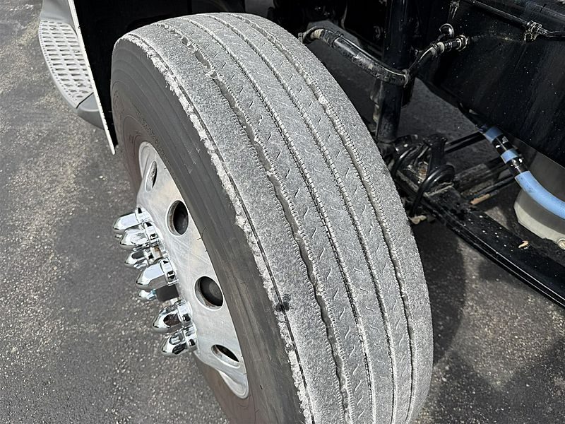 2021 Peterbilt 579