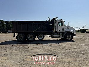 2003 Mack CX613