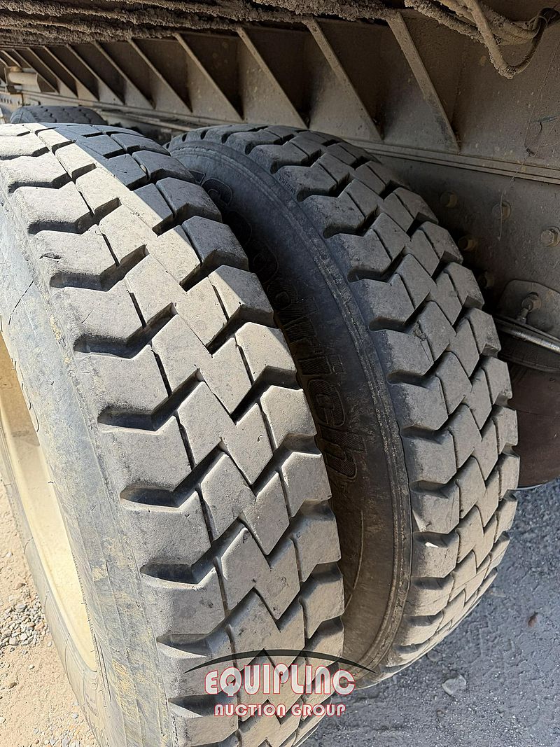 2003 Mack CX613
