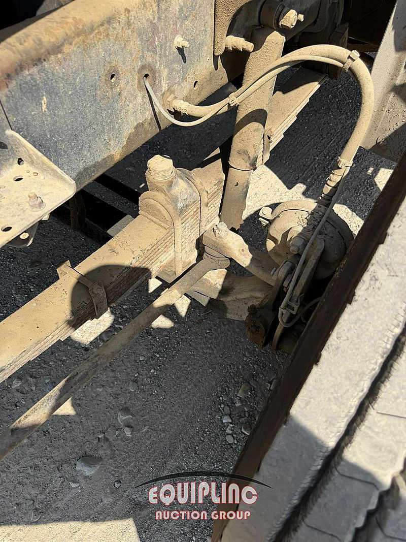 2003 Mack CX613