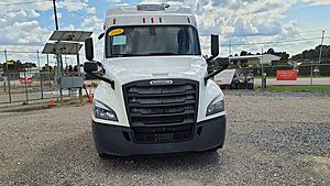 2019 Freightliner Cascadia PT126064ST - Sleeper Truck