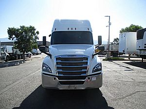 2019 Freightliner Cascadia - Sleeper Truck