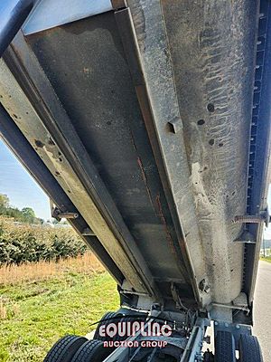 2020 Mack GR64F