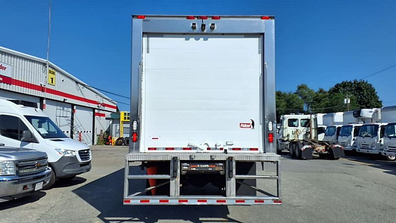 2020 Freightliner M2 106