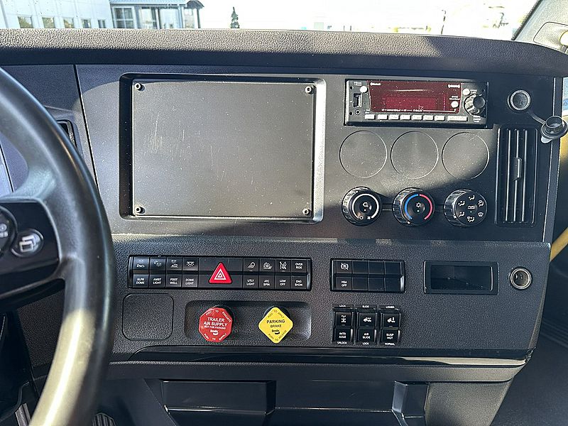 2024 Freightliner PT126SLP
