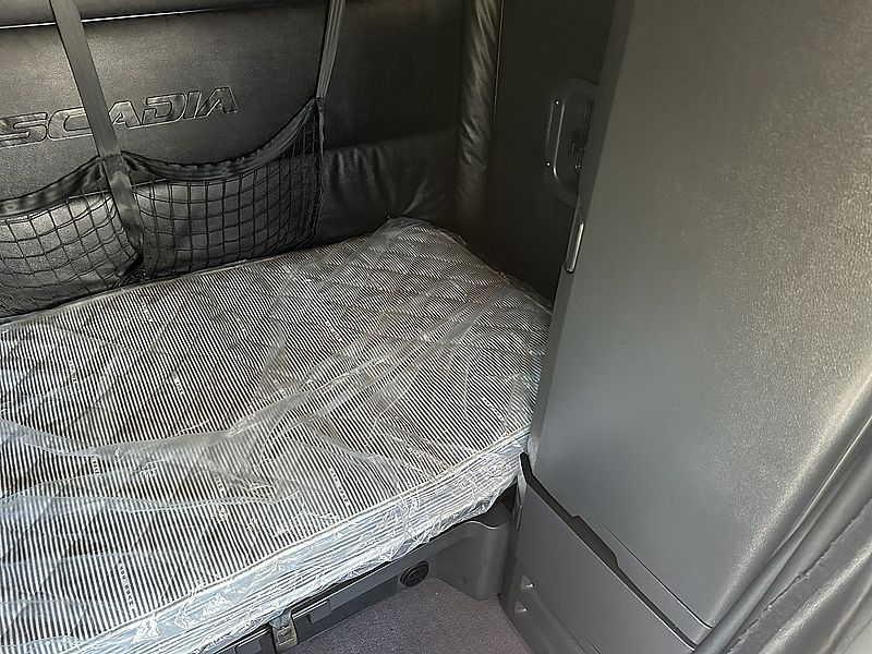 2024 Freightliner PT126SLP
