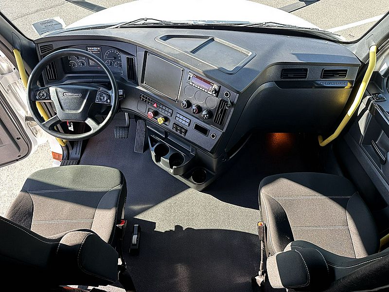 2024 Freightliner PT126SLP